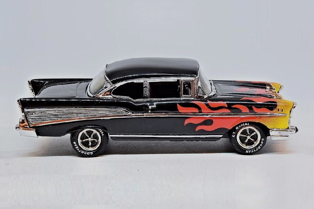 Matchbox Collectibles DY002/SA; 1957 Chevrolet Bel Air; Hot Road Version